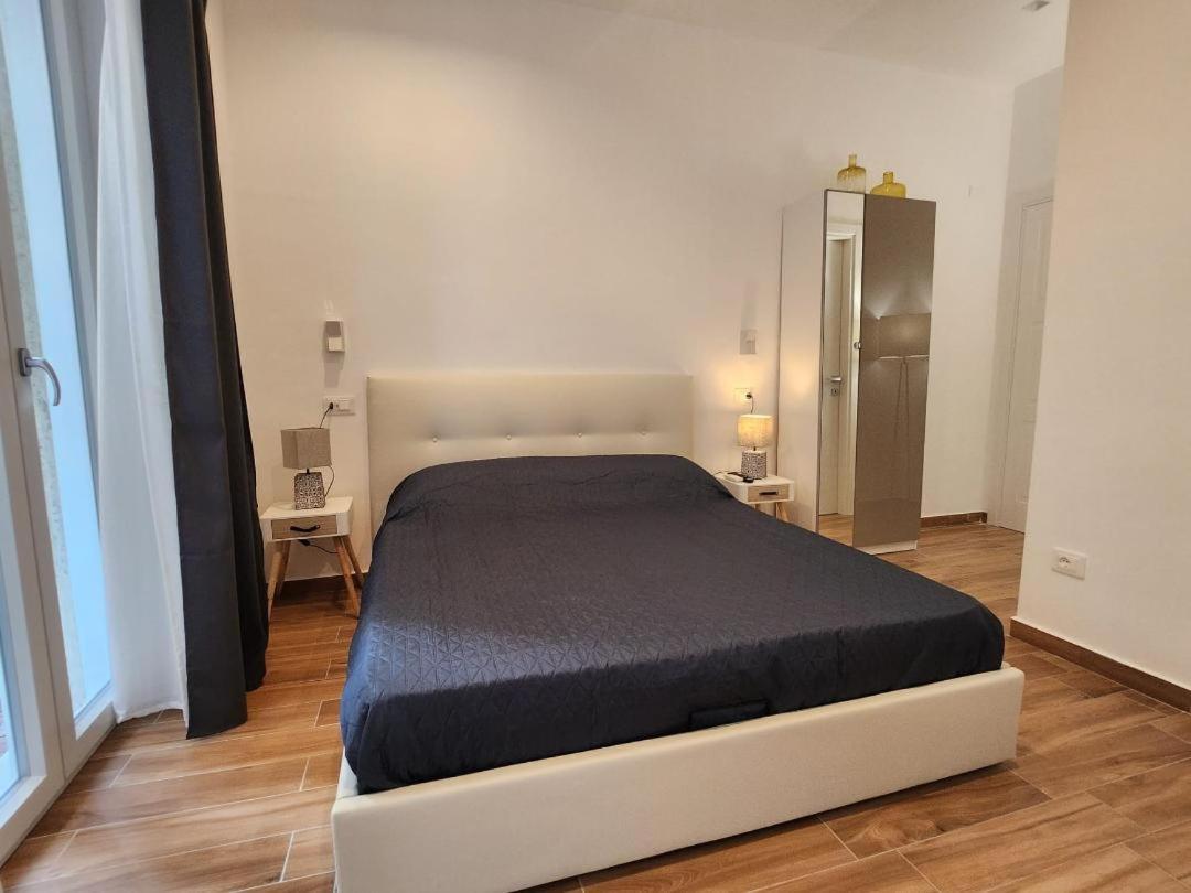 B&B Il Vicolo Della Neve Salerno Eksteriør billede